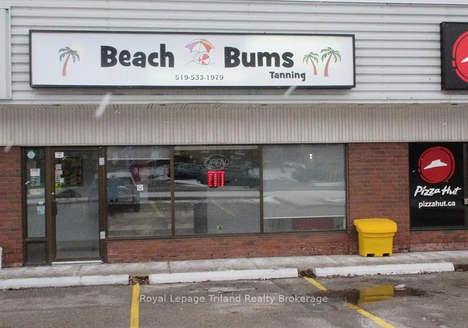 689 Dundas Street 11, Woodstock, ON N4S 6Y9