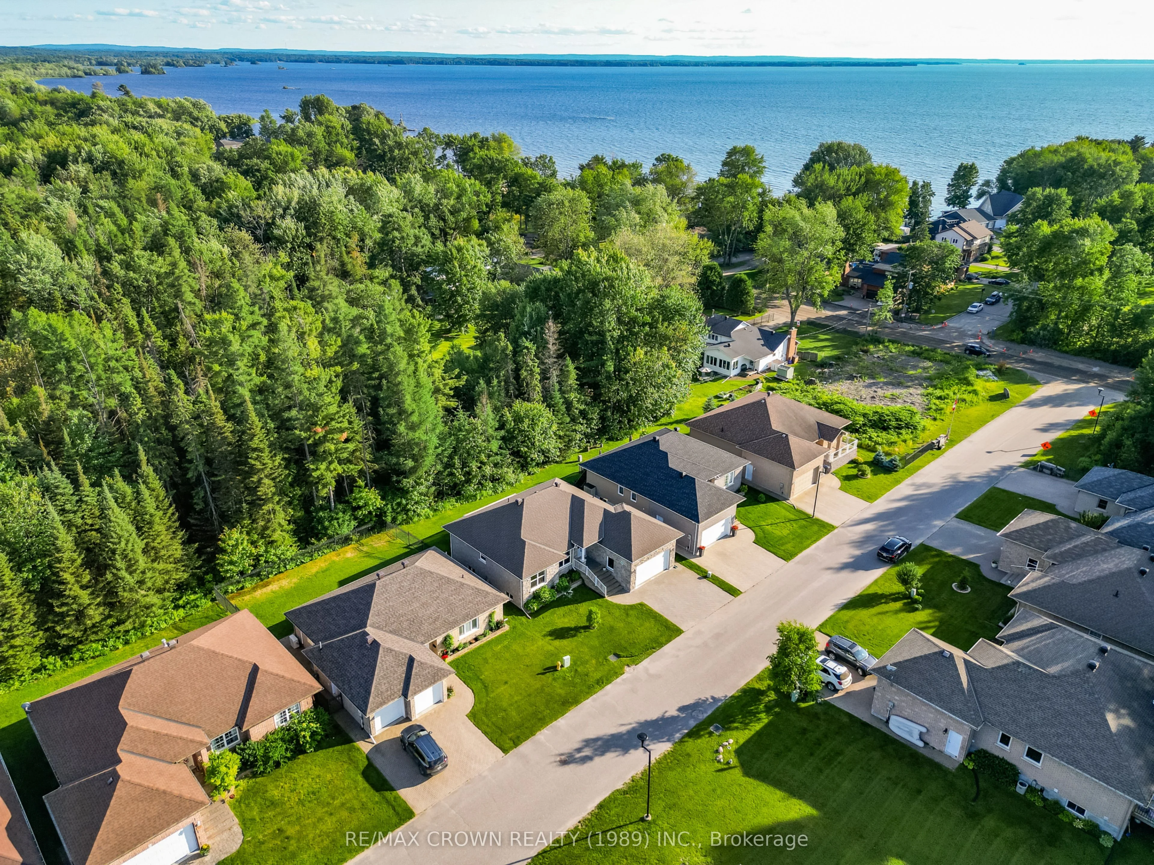 1134 Premier Road 19, North Bay, On P1a 2j4