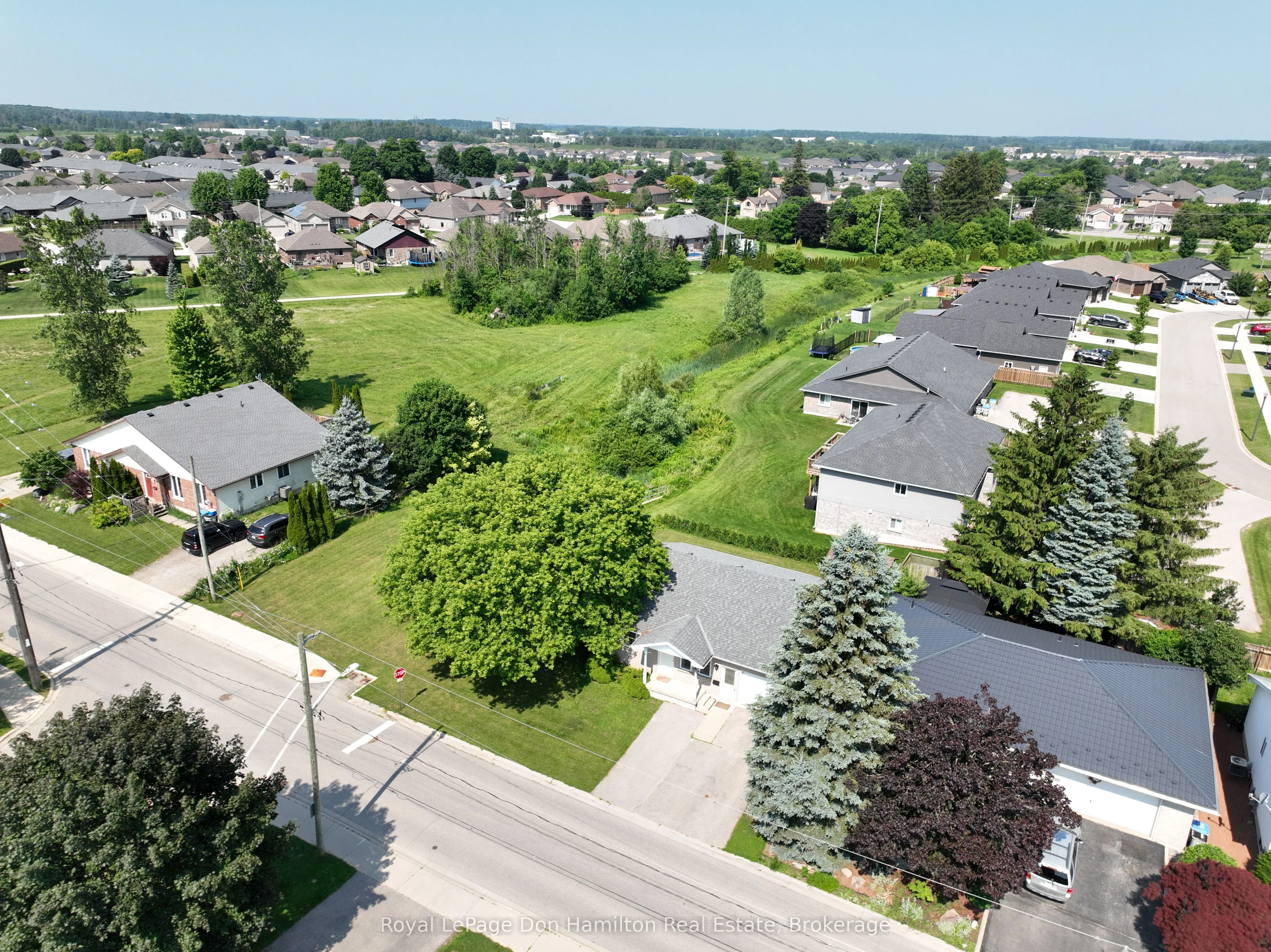 Detached in North Perth