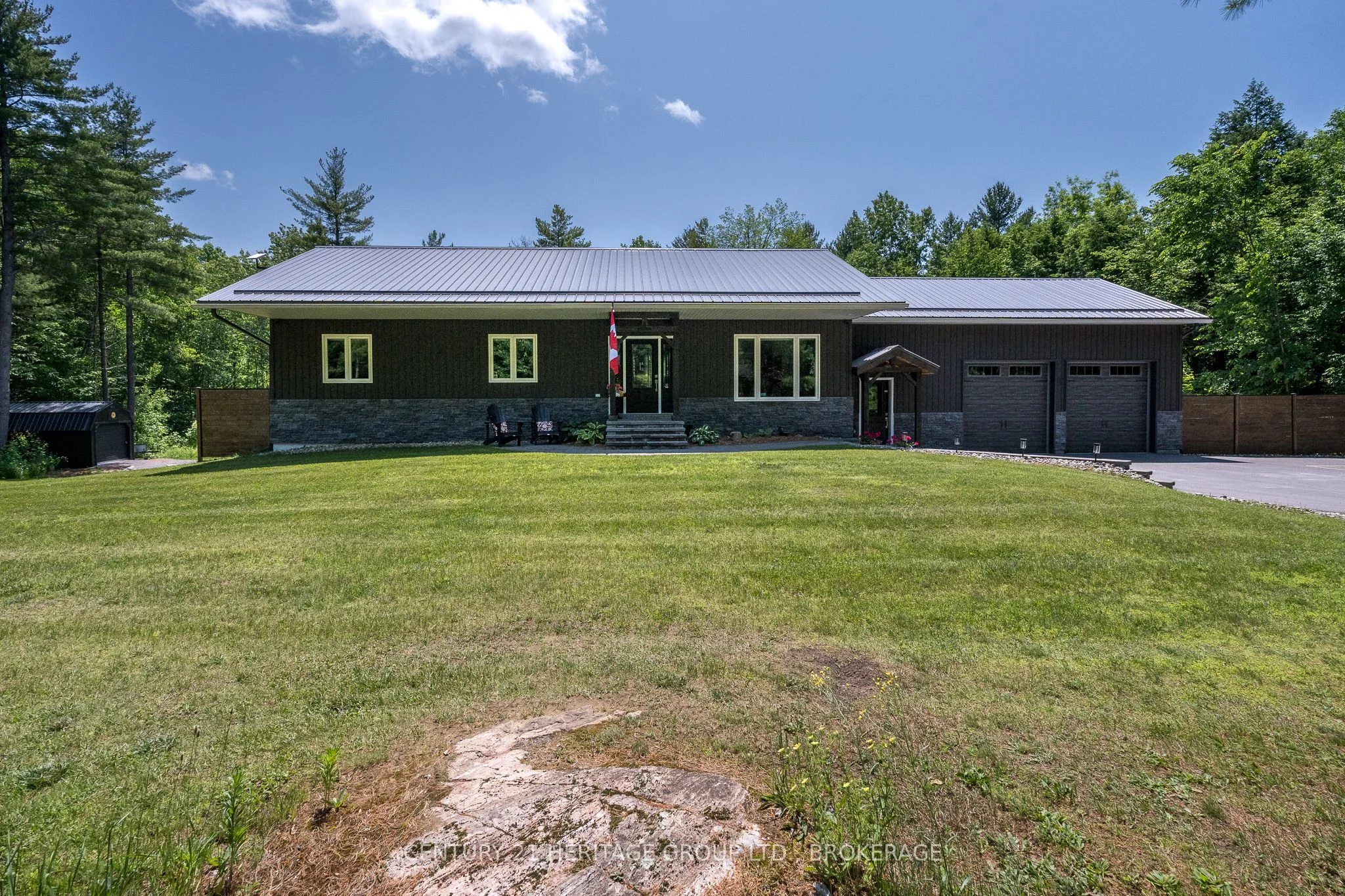 Detached in Frontenac