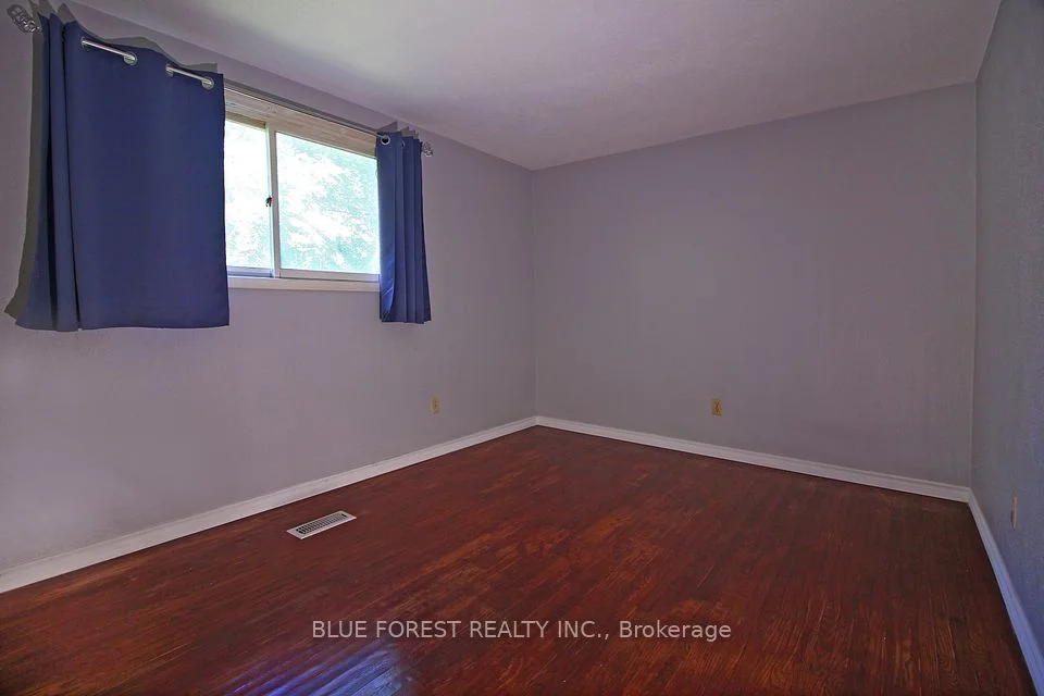 29 Queen Anne Circle, London North, ON N6H 4B6