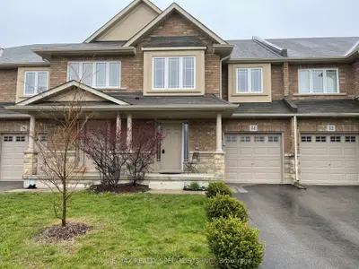 Att/Row/Townhouse in Hamilton