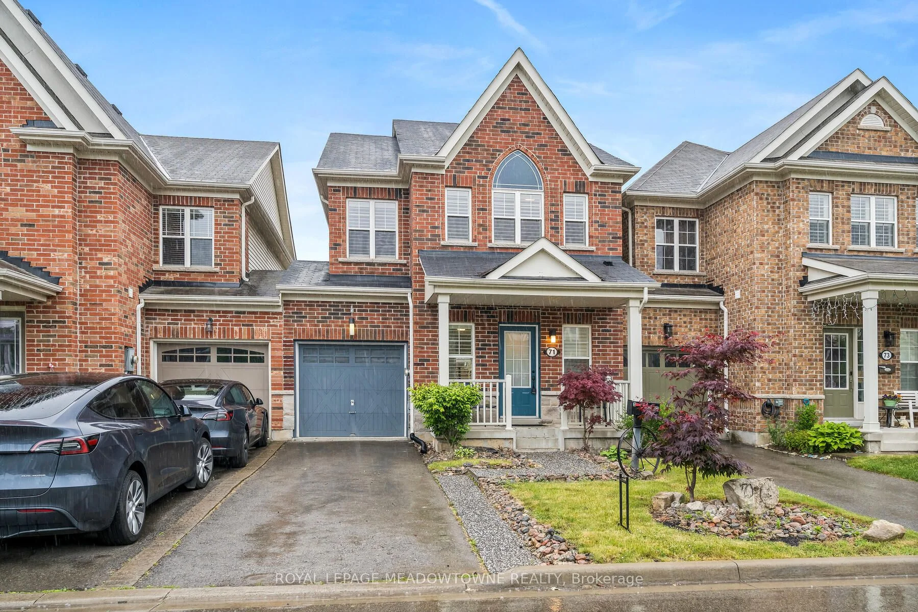 Att/Row/Townhouse in Hamilton