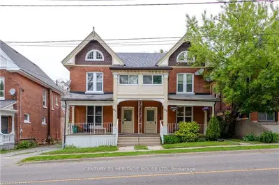 Detached in Brant