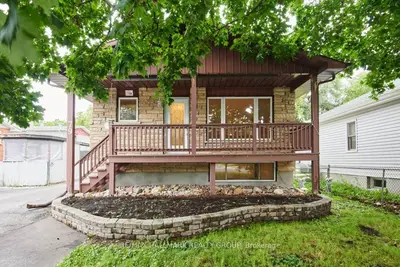 Duplex in Vanier and Kingsview Park