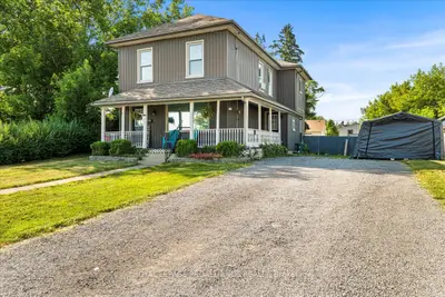 Detached in Belleville