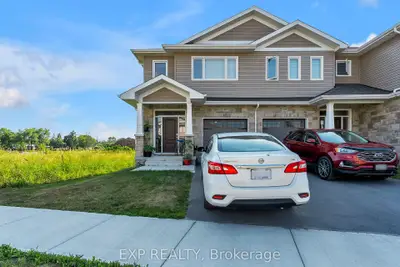 Att/Row/Townhouse in Greater Napanee