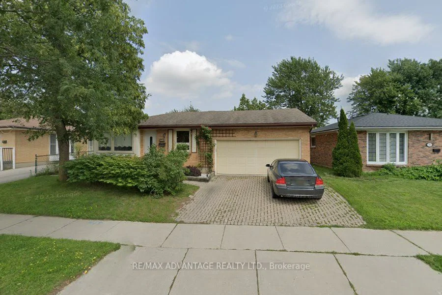 776 Dundalk Drive, London South, ON N6C 3V2