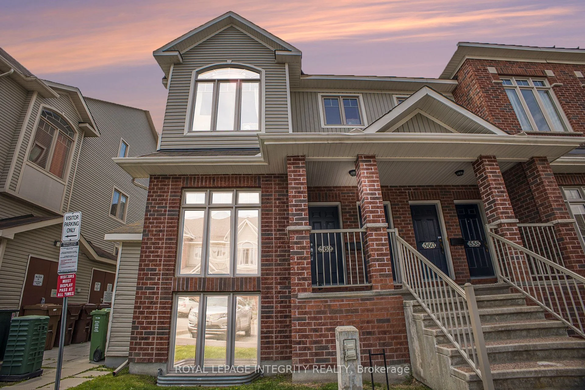Condo Townhouse in Hunt Club - South Keys and Area
