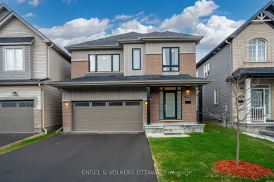 Detached in Barrhaven