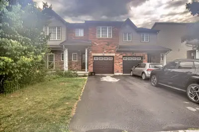 Att/Row/Townhouse in Kanata
