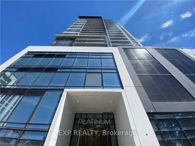 Condo Apartment in Hamilton