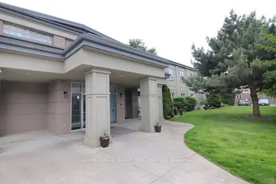 Condo Apartment in Niagara Falls
