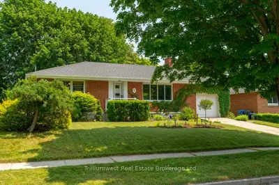 Detached in Guelph