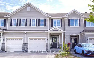Att/Row/Townhouse in Kanata