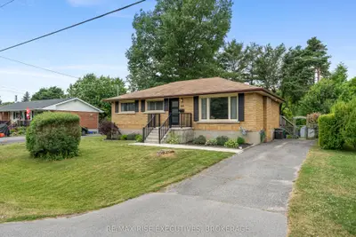 Detached in Kingston