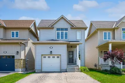 Detached in Centre Wellington