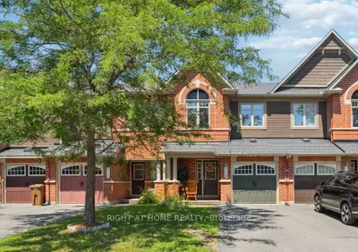 Att/Row/Townhouse in Barrhaven