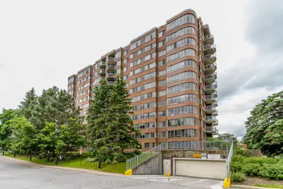 Condo Apartment in Cityview - Parkwoods Hills - Rideau Shore