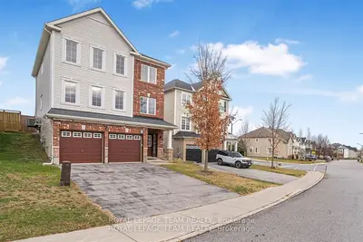 Detached in Kanata