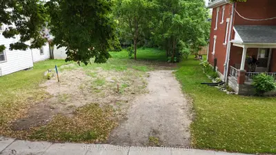 352 Queen Street E, St. Marys, On N4x 1c5