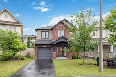Detached in Barrhaven