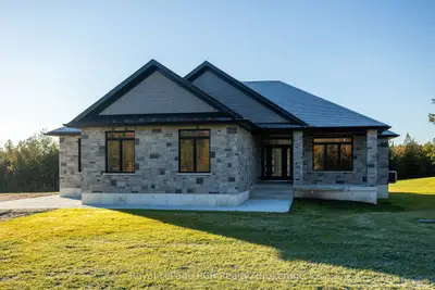 Detached in West Grey