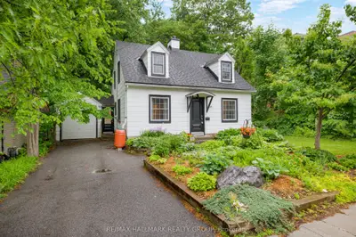 Detached in Dows Lake - Civic Hospital and Area