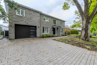 Detached in Alta Vista and Area