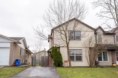 Semi-Detached in Welland