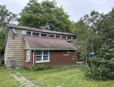 Detached in Bluewater