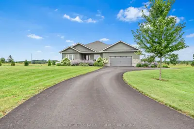 Detached in Frontenac