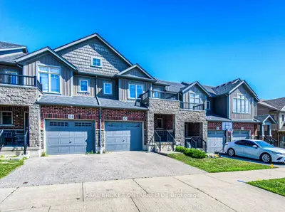 Condo Townhouse in Kitchener