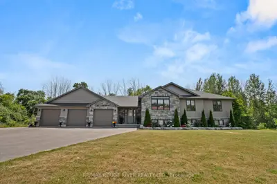Detached in Hamilton Township