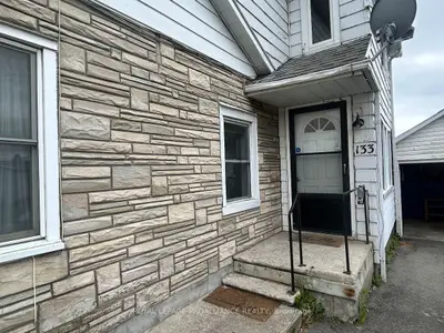Duplex in Prince Edward County