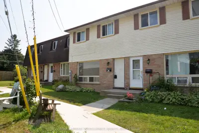 Condo Townhouse in Kingston