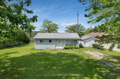 Detached in Kawartha Lakes