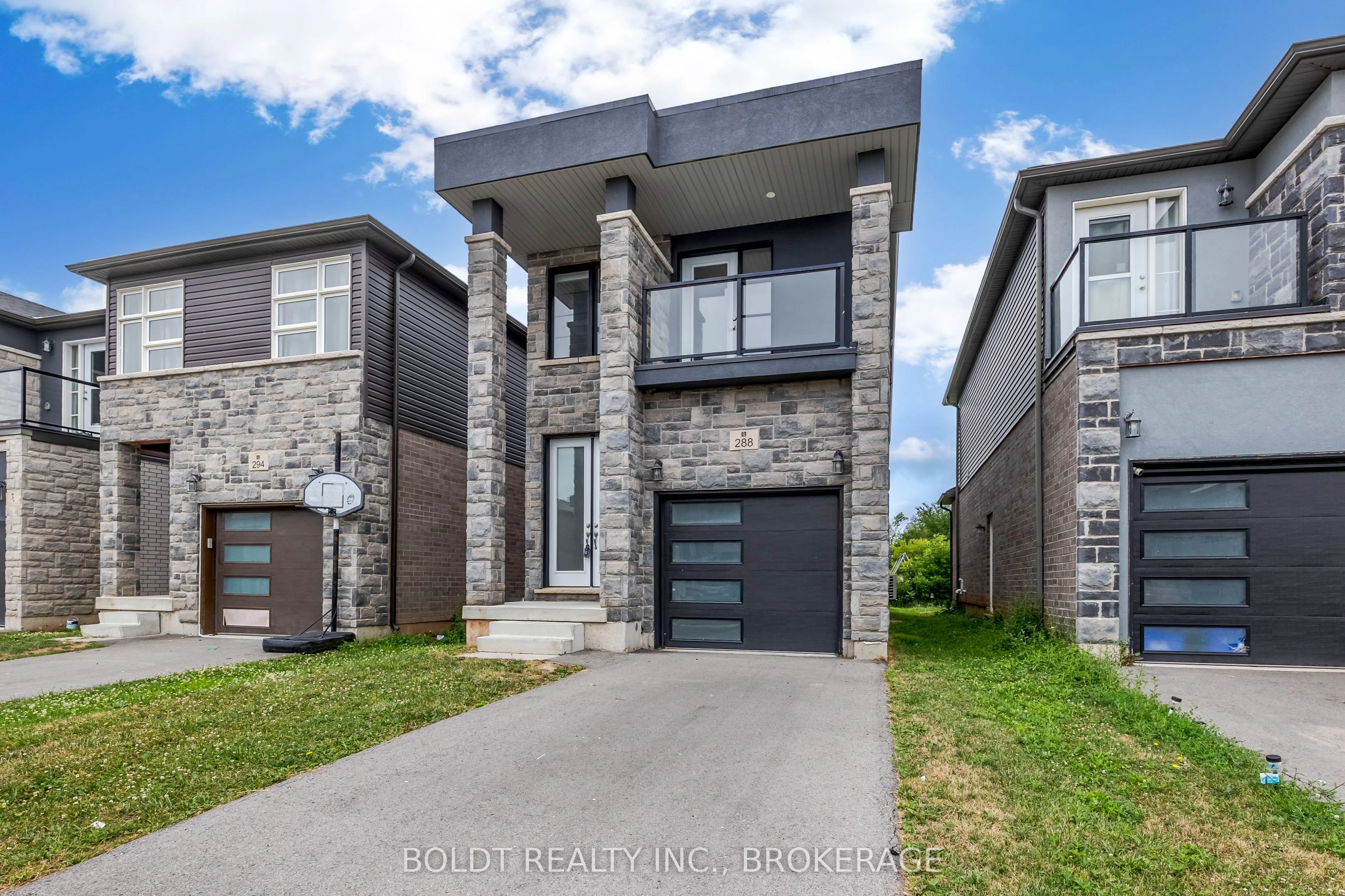 Detached in Welland