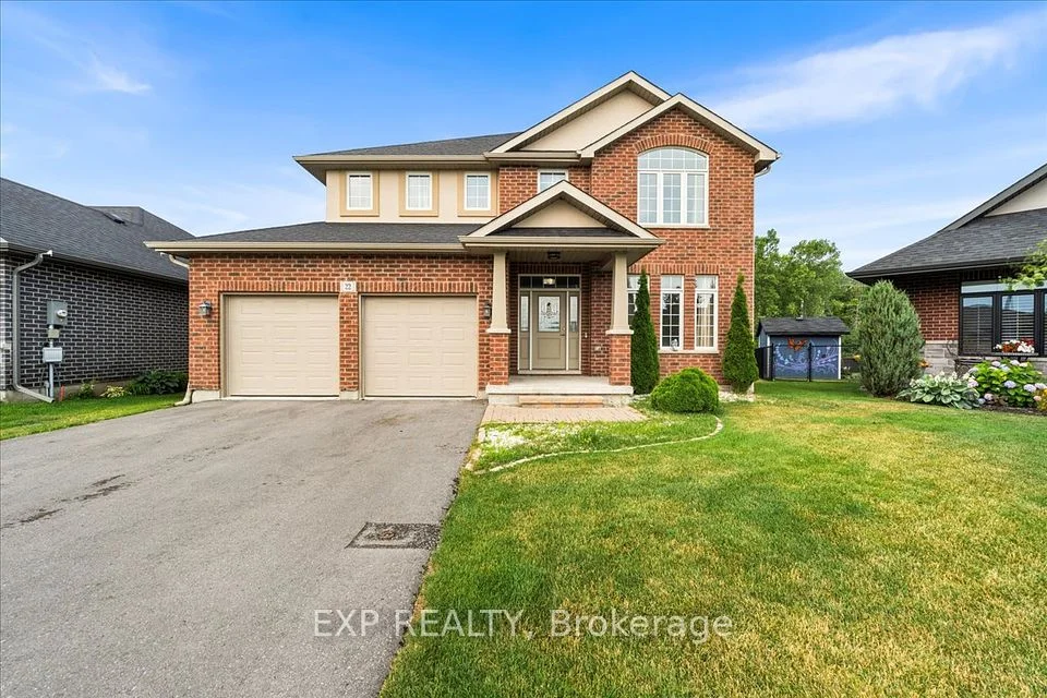22 Farmington Crescent, Belleville, ON K8N 0J8