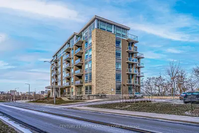 Condo Apartment in Hamilton