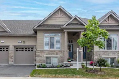 Condo Townhouse in Kawartha Lakes