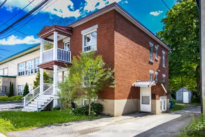 Triplex in New Edinburgh - Lindenlea