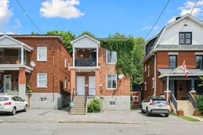 Duplex in West Centre Town