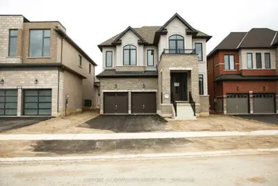 Detached in Woodstock
