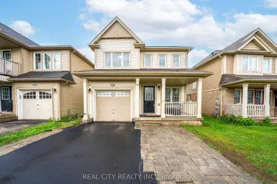 Detached in Brantford