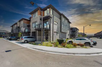 Att/Row/Townhouse in Brantford