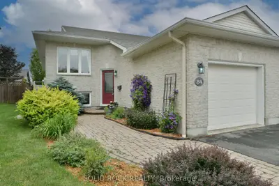 Semi-Detached in Arnprior
