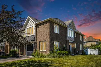 Att/Row/Townhouse in Blossom Park - Airport and Area