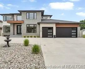 Detached in LaSalle