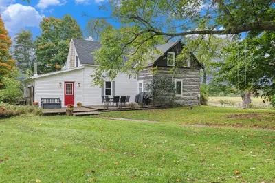 Detached in McNab/Braeside